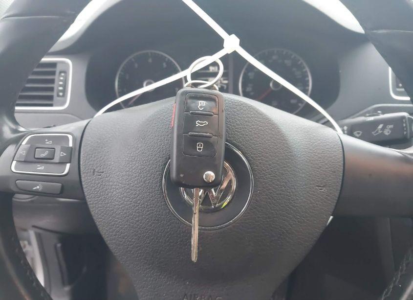 Photo 11 of 2014 Volkswagen Jetta 1.8T SE (VIN 3VWD17AJ0EM218603)