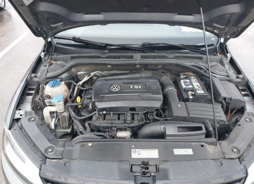 Photo 10 of 2014 Volkswagen Jetta 1.8T SE (VIN 3VWD17AJ0EM229763)