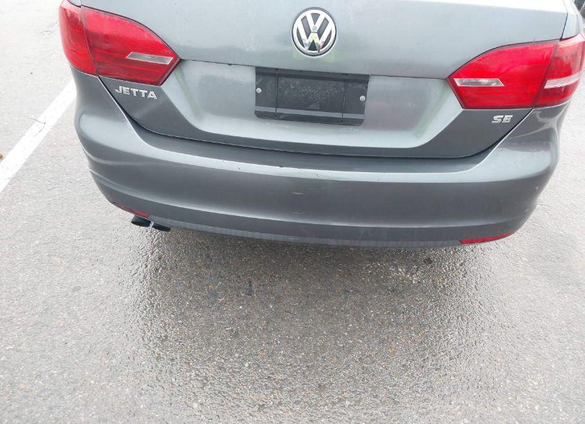 Photo 6 of 2014 Volkswagen Jetta 1.8T SE (VIN 3VWD17AJ0EM229763)