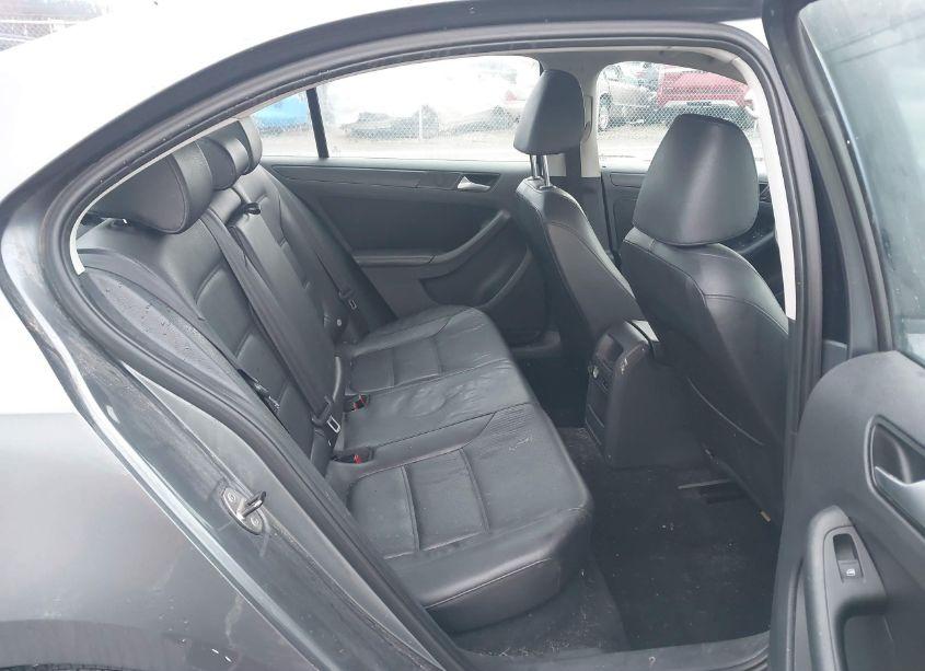 Photo 8 of 2014 Volkswagen Jetta 1.8T SE (VIN 3VWD17AJ0EM229763)