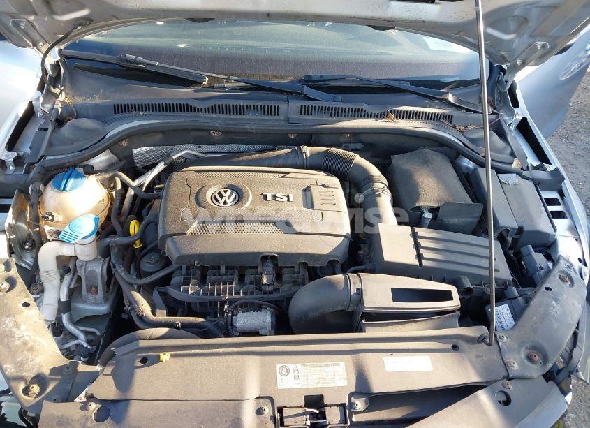 Photo 10 of 2014 Volkswagen Jetta 1.8T SE (VIN 3VWD17AJ0EM257532)