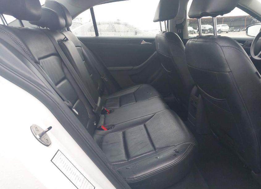 Photo 8 of 2014 Volkswagen Jetta 1.8T SE (VIN 3VWD17AJ0EM265694)