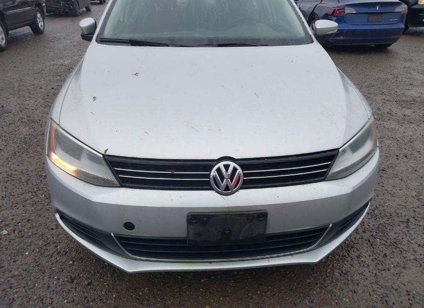 Photo 6 of 2014 Volkswagen Jetta 1.8T SE (VIN 3VWD17AJ0EM328034)