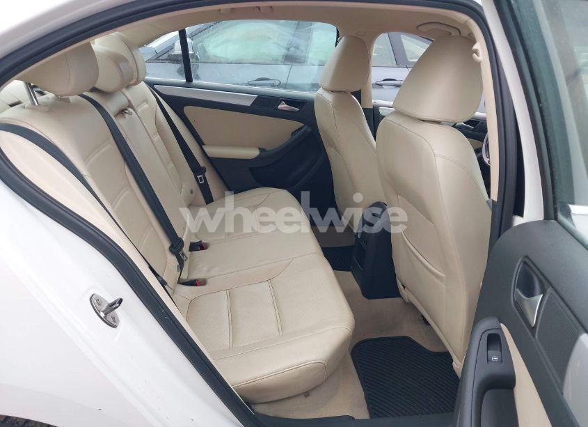 Photo 8 of 2014 Volkswagen Jetta 1.8T SE (VIN 3VWD17AJ0EM358117)