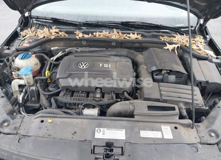 Photo 10 of 2014 Volkswagen Jetta SEDAN (VIN 3VWD17AJ0EM372082)
