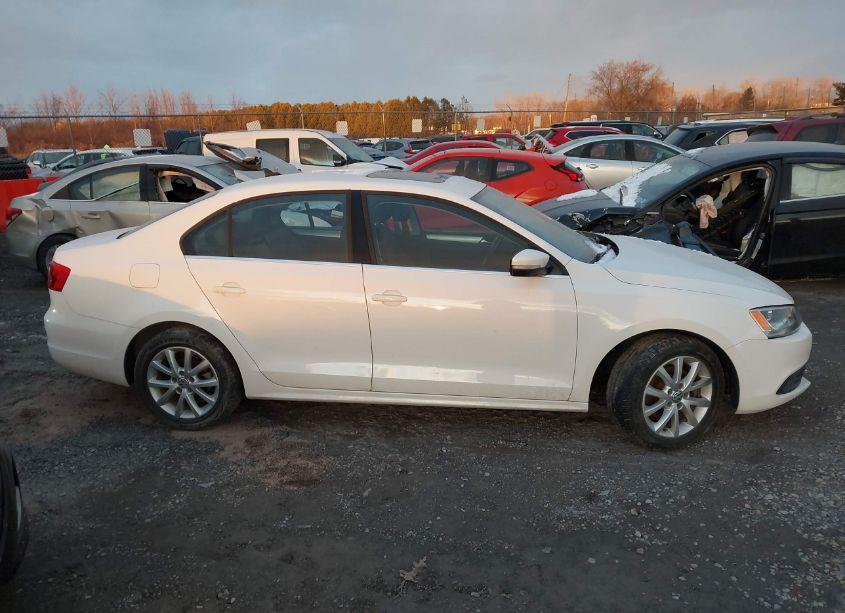 Photo 13 of 2014 Volkswagen Jetta 1.8T SE (VIN 3VWD17AJ0EM374074)