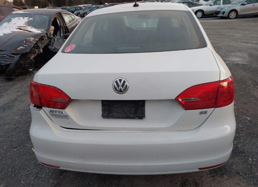 Photo 16 of 2014 Volkswagen Jetta 1.8T SE (VIN 3VWD17AJ0EM374074)