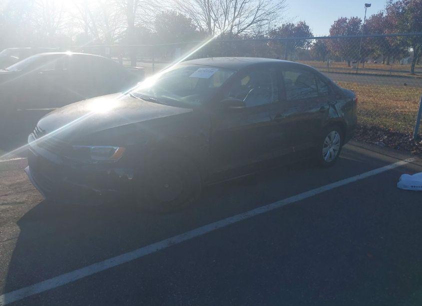 Photo 2 of 2014 Volkswagen Jetta 1.8T SE (VIN 3VWD17AJ0EM380408)