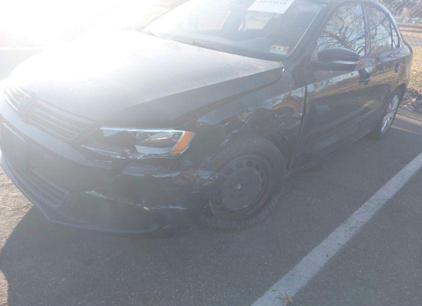 Photo 6 of 2014 Volkswagen Jetta 1.8T SE (VIN 3VWD17AJ0EM380408)