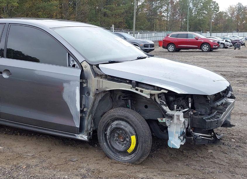 Photo 14 of 2014 Volkswagen Jetta 1.8T SE (VIN 3VWD17AJ0EM412113)