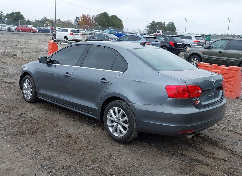 Photo 3 of 2014 Volkswagen Jetta 1.8T SE (VIN 3VWD17AJ0EM412113)
