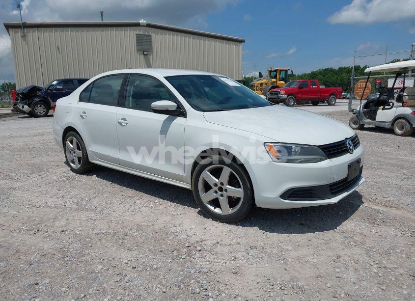 2014 Volkswagen Jetta 1.8T SE (VIN 3VWD17AJ0EM416579) main photo