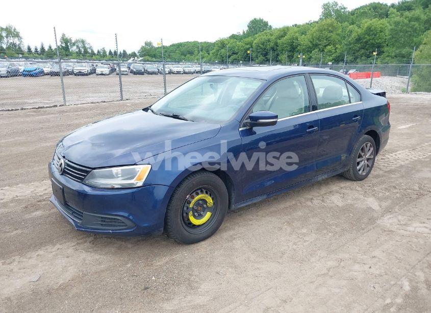 Photo 2 of 2014 Volkswagen Jetta 1.8T SE (VIN 3VWD17AJ0EM422267)