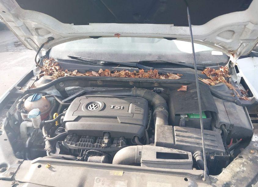 Photo 10 of 2015 Volkswagen Jetta 1.8T SPORT (VIN 3VWD17AJ0FM215055)
