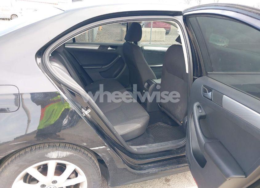 Photo 8 of 2015 Volkswagen Jetta 1.8T SE (VIN 3VWD17AJ0FM218263)