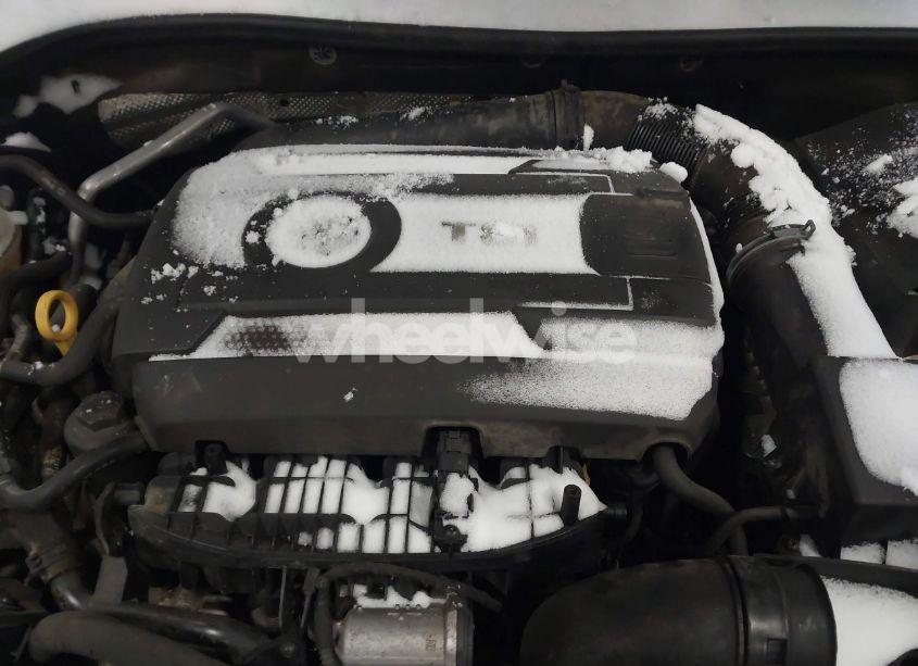 Photo 10 of 2015 Volkswagen Jetta 1.8T SE (VIN 3VWD17AJ0FM221616)