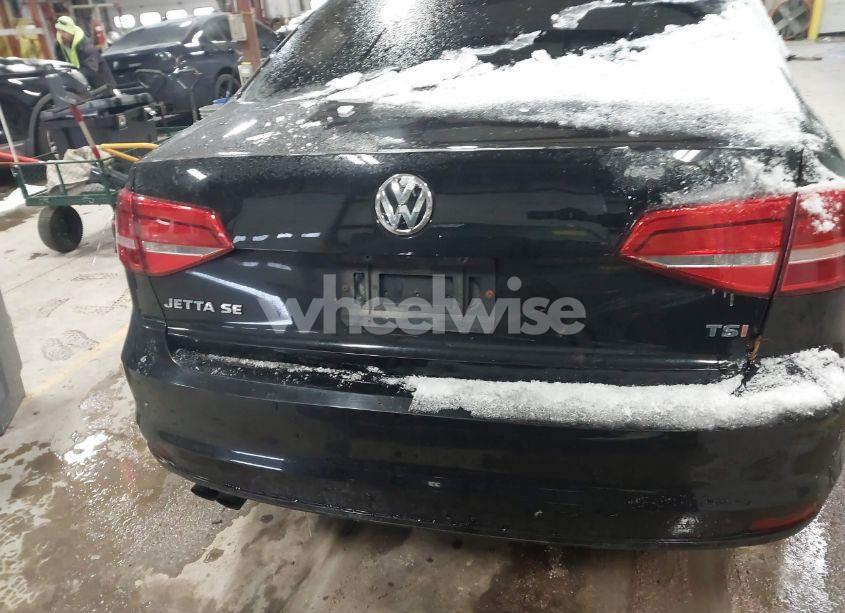 Photo 15 of 2015 Volkswagen Jetta 1.8T SE (VIN 3VWD17AJ0FM221616)