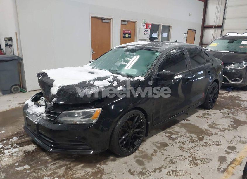 Photo 2 of 2015 Volkswagen Jetta 1.8T SE (VIN 3VWD17AJ0FM221616)