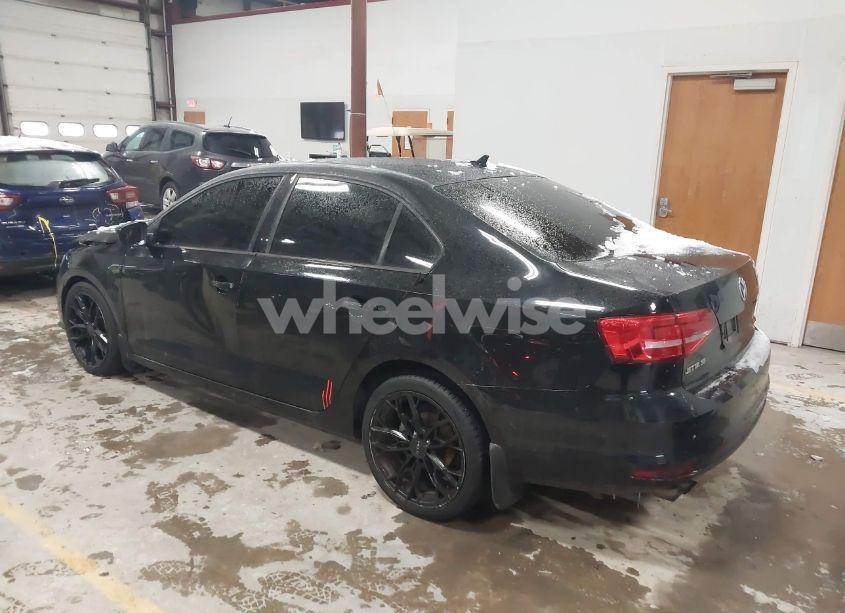 Photo 3 of 2015 Volkswagen Jetta 1.8T SE (VIN 3VWD17AJ0FM221616)