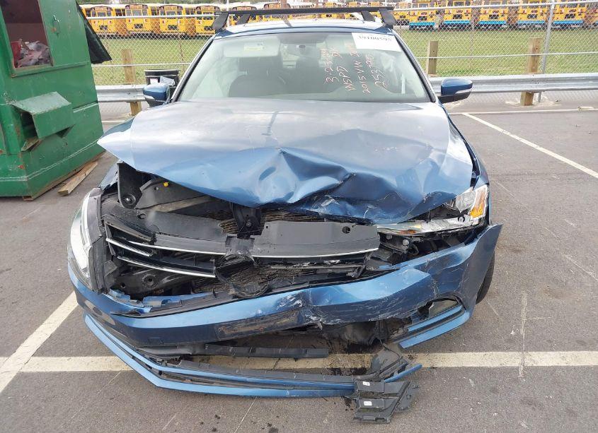 Photo 12 of 2015 Volkswagen Jetta 1.8T SE (VIN 3VWD17AJ0FM253790)