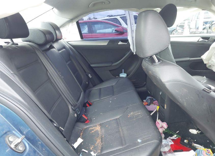 Photo 8 of 2015 Volkswagen Jetta 1.8T SE (VIN 3VWD17AJ0FM253790)