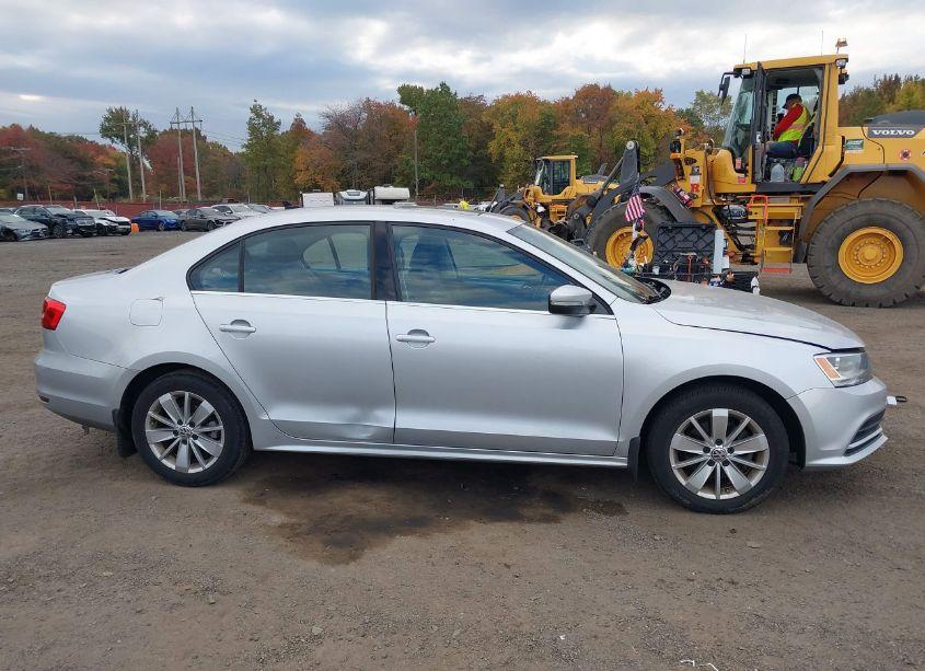 Photo 13 of 2015 Volkswagen Jetta 1.8T SE (VIN 3VWD17AJ0FM253871)