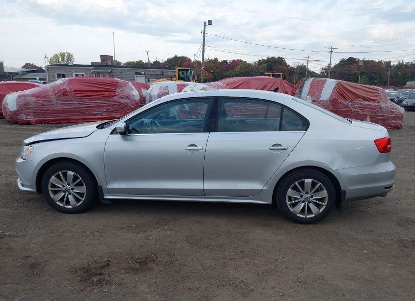 Photo 14 of 2015 Volkswagen Jetta 1.8T SE (VIN 3VWD17AJ0FM253871)