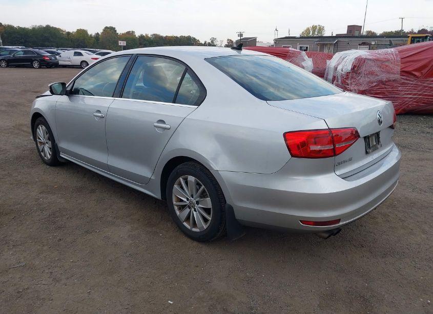 Photo 3 of 2015 Volkswagen Jetta 1.8T SE (VIN 3VWD17AJ0FM253871)