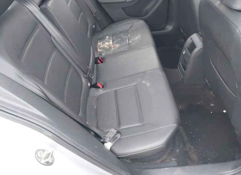 Photo 8 of 2015 Volkswagen Jetta 1.8T SE (VIN 3VWD17AJ0FM253871)