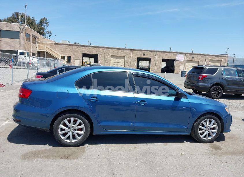Photo 14 of 2015 Volkswagen Jetta 1.8T SE (VIN 3VWD17AJ0FM258133)