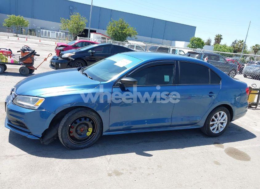 Photo 15 of 2015 Volkswagen Jetta 1.8T SE (VIN 3VWD17AJ0FM258133)