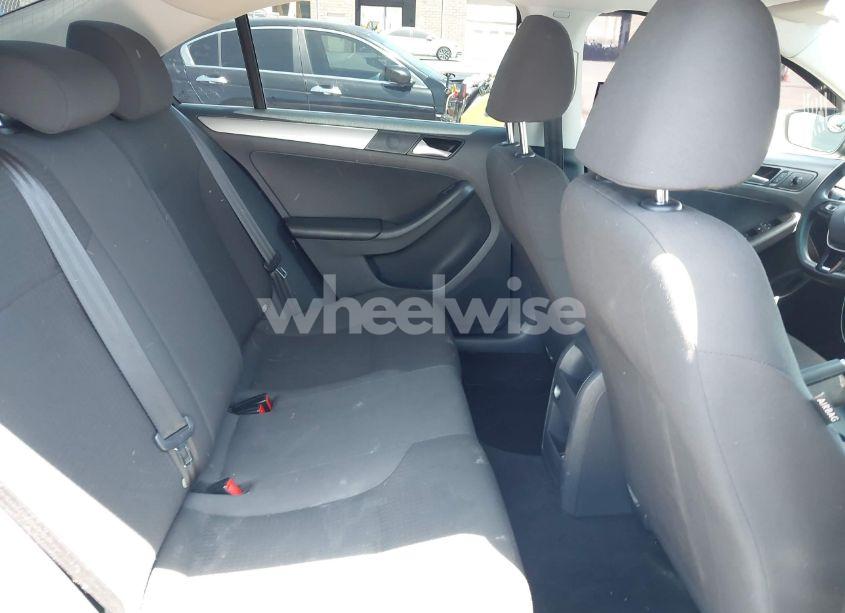 Photo 8 of 2015 Volkswagen Jetta 1.8T SE (VIN 3VWD17AJ0FM258133)
