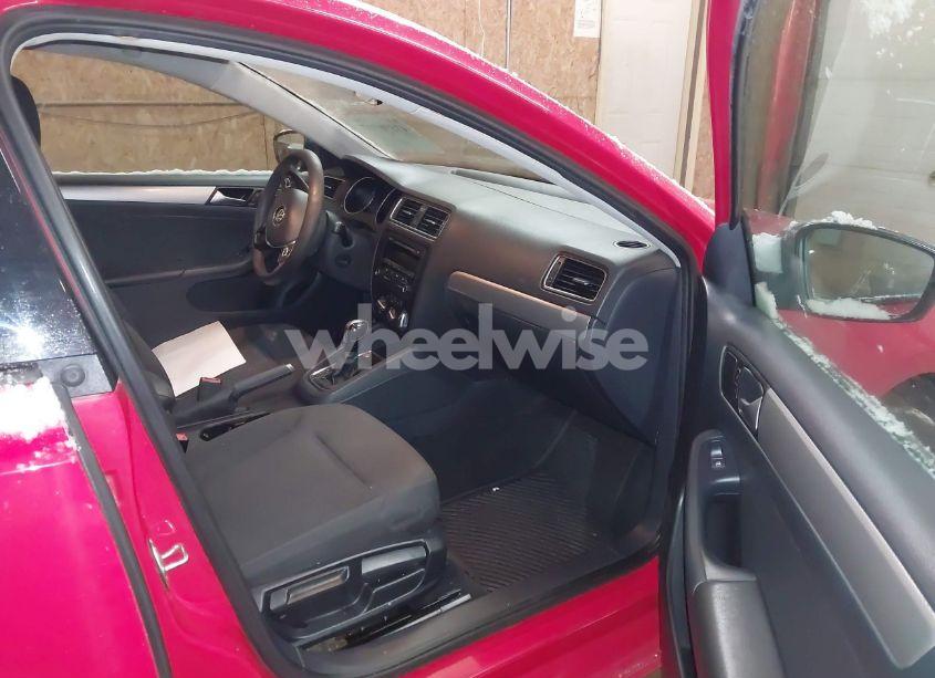 Photo 5 of 2015 Volkswagen Jetta 1.8T SE (VIN 3VWD17AJ0FM336717)