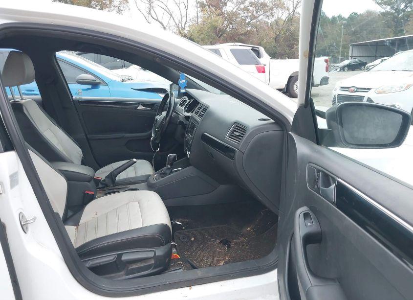 Photo 5 of 2015 Volkswagen Jetta 1.8T SPORT (VIN 3VWD17AJ0FM400335)