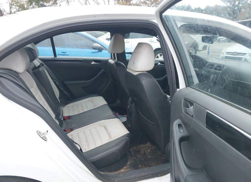 Photo 8 of 2015 Volkswagen Jetta 1.8T SPORT (VIN 3VWD17AJ0FM400335)