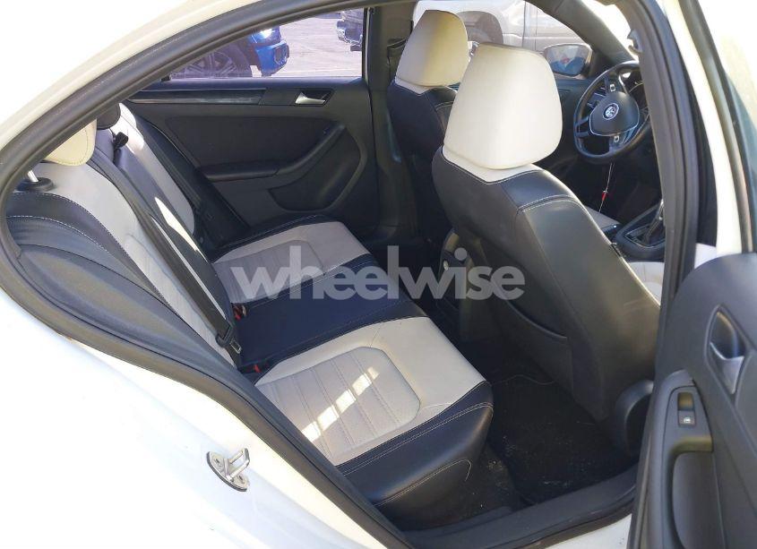 Photo 8 of 2015 Volkswagen Jetta 1.8T SPORT (VIN 3VWD17AJ0FM400349)