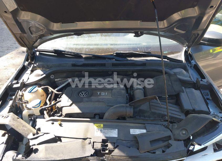 Photo 10 of 2016 Volkswagen Jetta 1.8T SPORT (VIN 3VWD17AJ0GM326514)