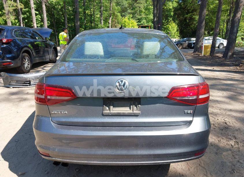 Photo 17 of 2016 Volkswagen Jetta 1.8T SPORT (VIN 3VWD17AJ0GM326514)