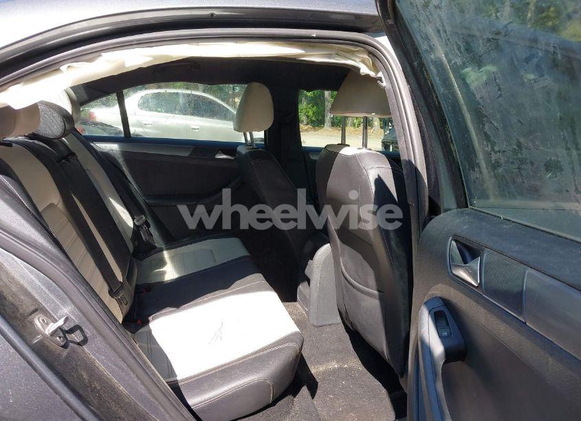 Photo 8 of 2016 Volkswagen Jetta 1.8T SPORT (VIN 3VWD17AJ0GM326514)