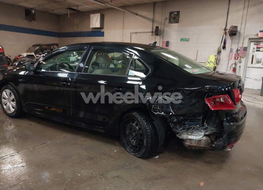 Photo 6 of 2014 Volkswagen Jetta 1.8T SE (VIN 3VWD17AJ1EM217413)