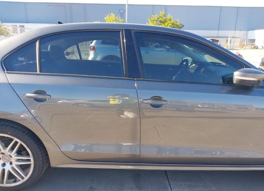 Photo 13 of 2014 Volkswagen Jetta 1.8T SE (VIN 3VWD17AJ1EM241260)