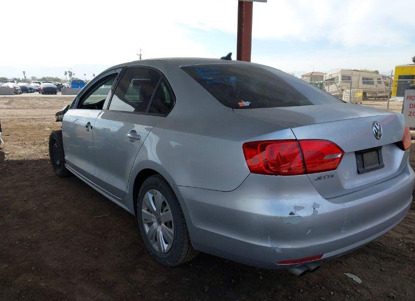 Photo 3 of 2014 Volkswagen Jetta 1.8T SE (VIN 3VWD17AJ1EM241842)