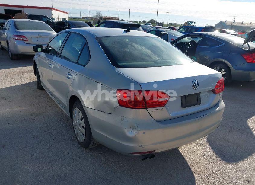 Photo 3 of 2014 Volkswagen Jetta 1.8T SE (VIN 3VWD17AJ1EM270967)