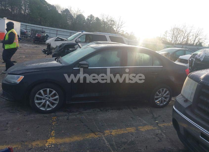 Photo 14 of 2014 Volkswagen Jetta SE (VIN 3VWD17AJ1EM322226)