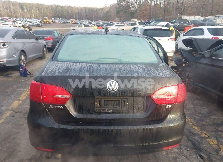 Photo 16 of 2014 Volkswagen Jetta SE (VIN 3VWD17AJ1EM322226)