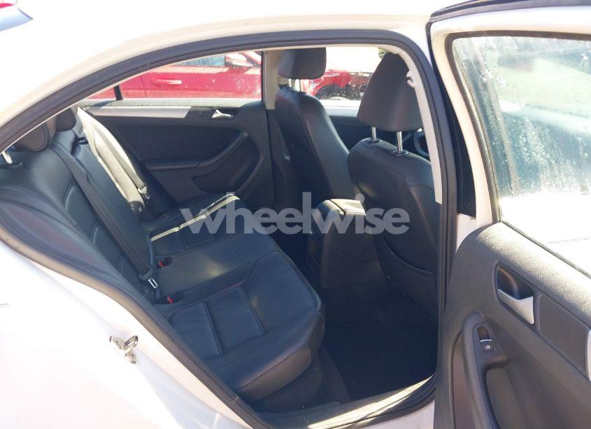 Photo 8 of 2014 Volkswagen Jetta 1.8T SE (VIN 3VWD17AJ1EM352293)