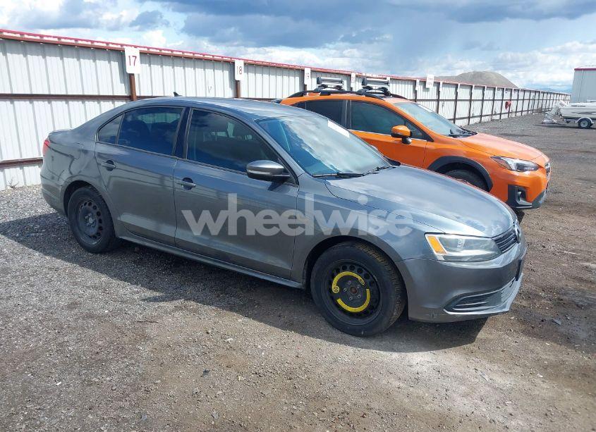 2014 Volkswagen Jetta 1.8T SE (VIN 3VWD17AJ1EM359809) main photo