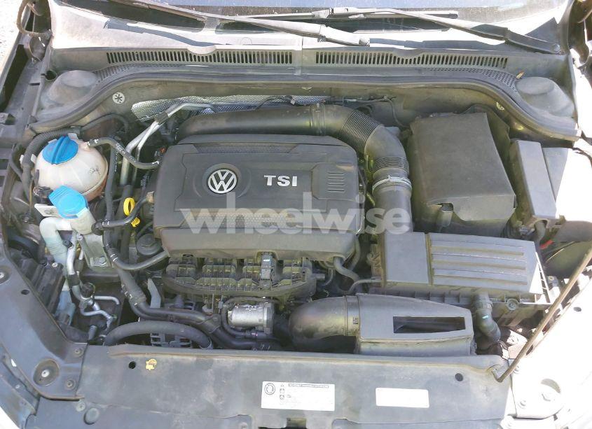 Photo 10 of 2014 Volkswagen Jetta 1.8T SE (VIN 3VWD17AJ1EM361348)