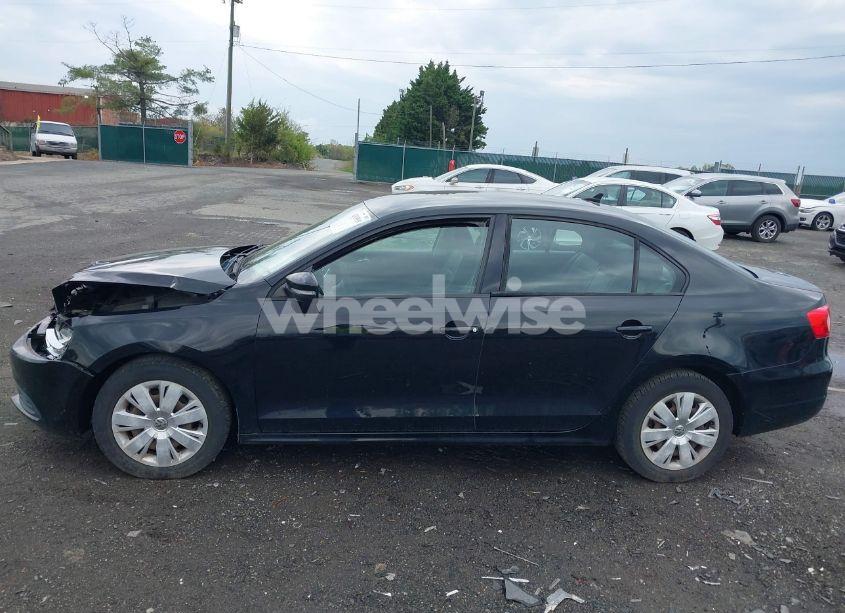 Photo 14 of 2014 Volkswagen Jetta 1.8T SE (VIN 3VWD17AJ1EM409253)