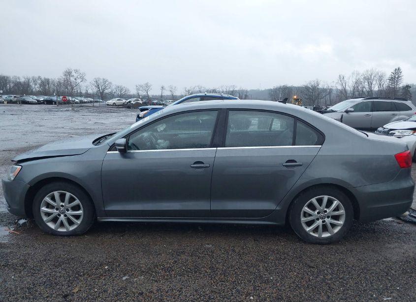Photo 15 of 2014 Volkswagen Jetta 1.8T SE (VIN 3VWD17AJ1EM436078)